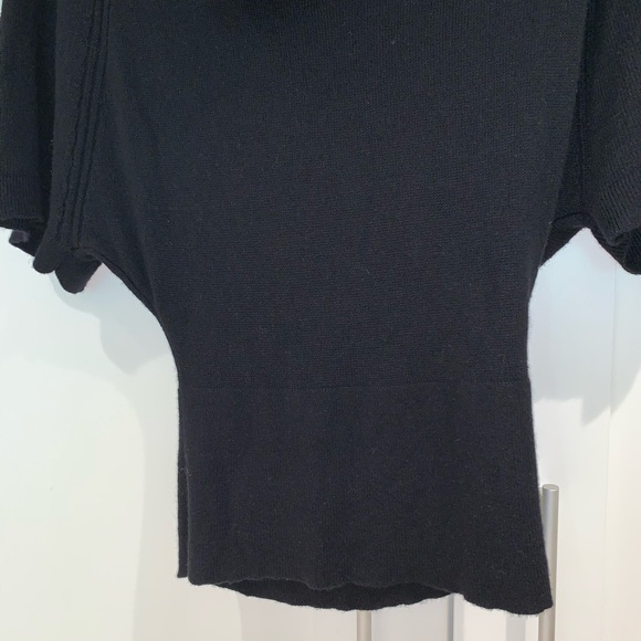 Express Design Studio Sweater - Picture 5 of 8